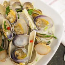 Coconut Lemongrass Clams หอยลายต้มข่า (hoi lai tom ka)-image