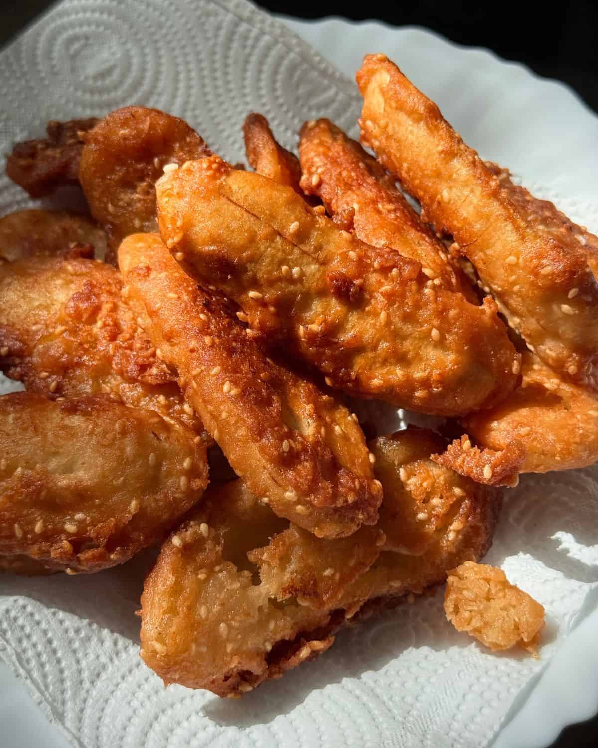 a  plate of fried bananas
