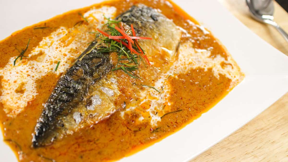 Thai Choo Chee Curry With Mackerel Recipe Video Tutorial