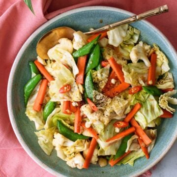 a plate of mixed veg stir fry