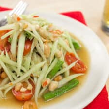 Thai Green Papaya Salad  ส้มตำไทย (som tum)-image
