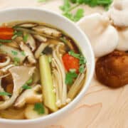 Vegan mushroom tom yum