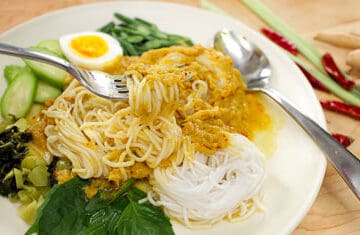 Rice Noodles with Fish Curry Sauce ขนมจีนนำ้ยา