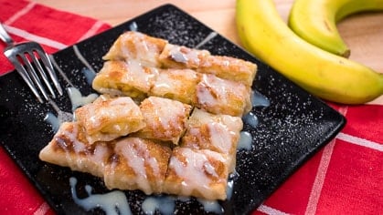 Thai Banana Pancake (Banana Roti) โรตีกล้วยหอม - Recipe & Video