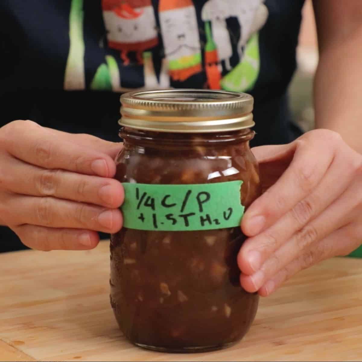 a jar of pad thai sauce