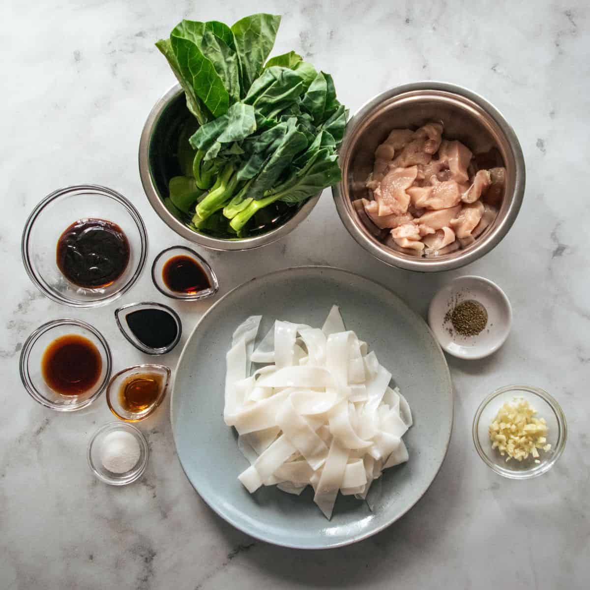 Ingredients for pad see ew