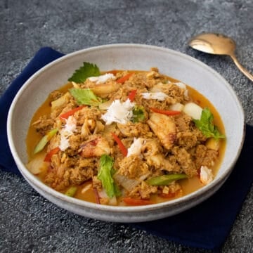 a bowl of Thai crab curry stir fry