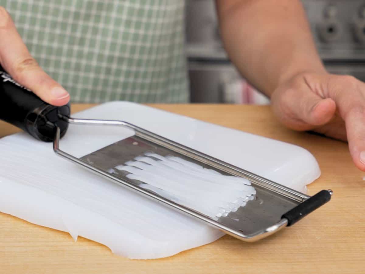 jelly noodle grater