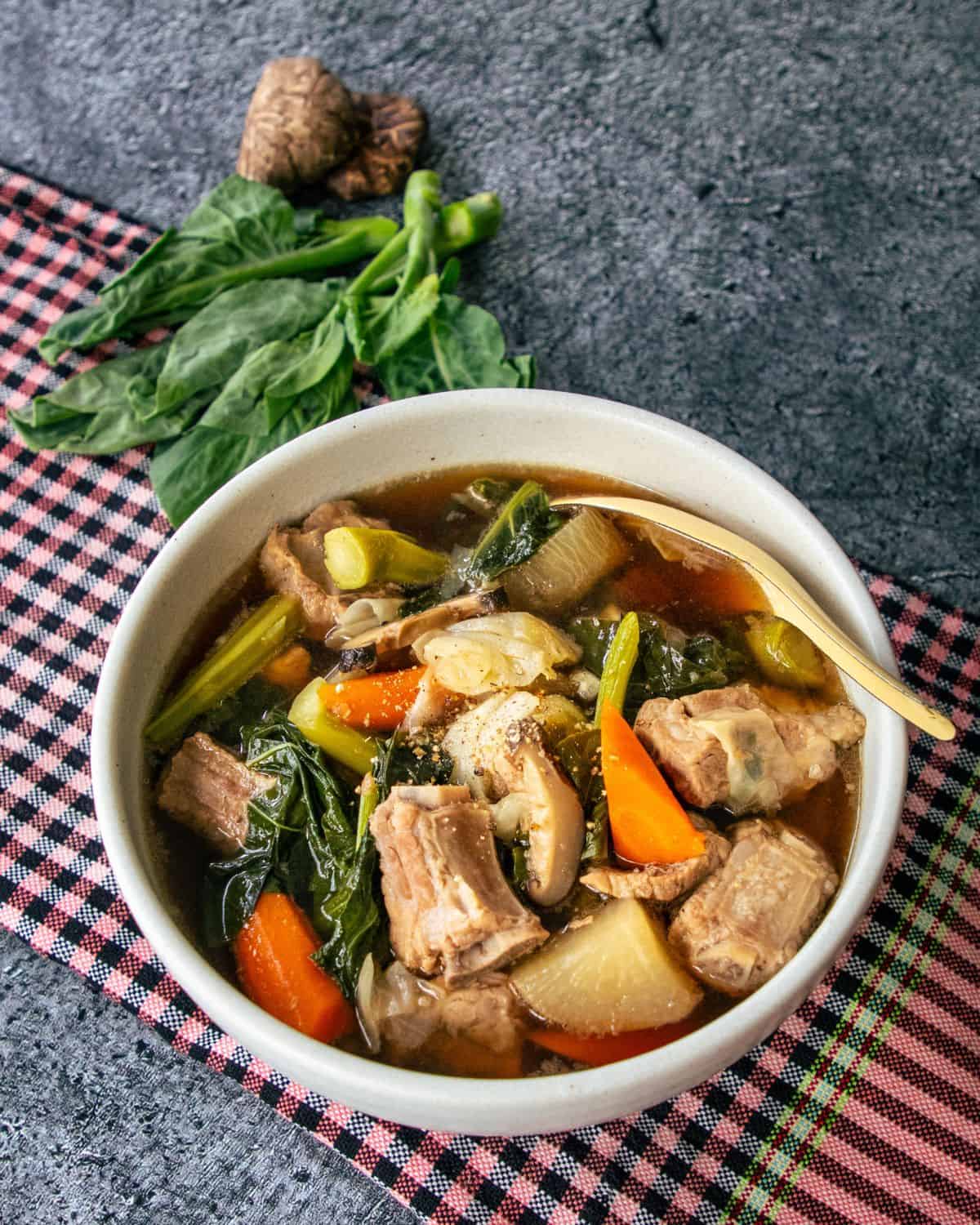 A bowl of jab chai