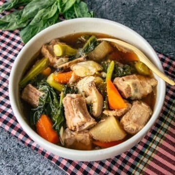 A bowl of jab chai